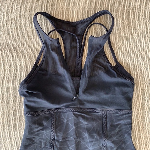 Lululemon top - Picture 2 of 7